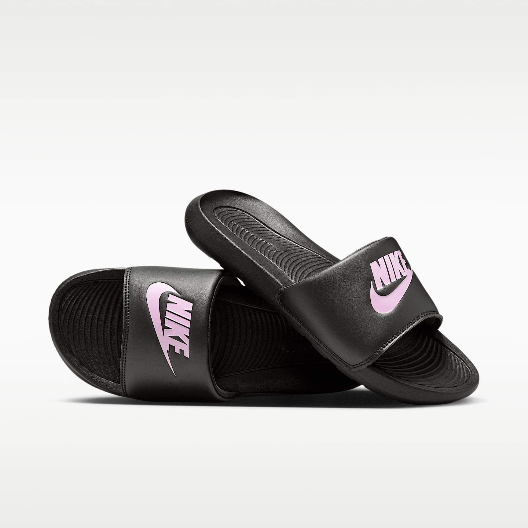 Nike Victori One Women's Slides. Nike.com Nike Victori One Women's Slides. Nike.com
